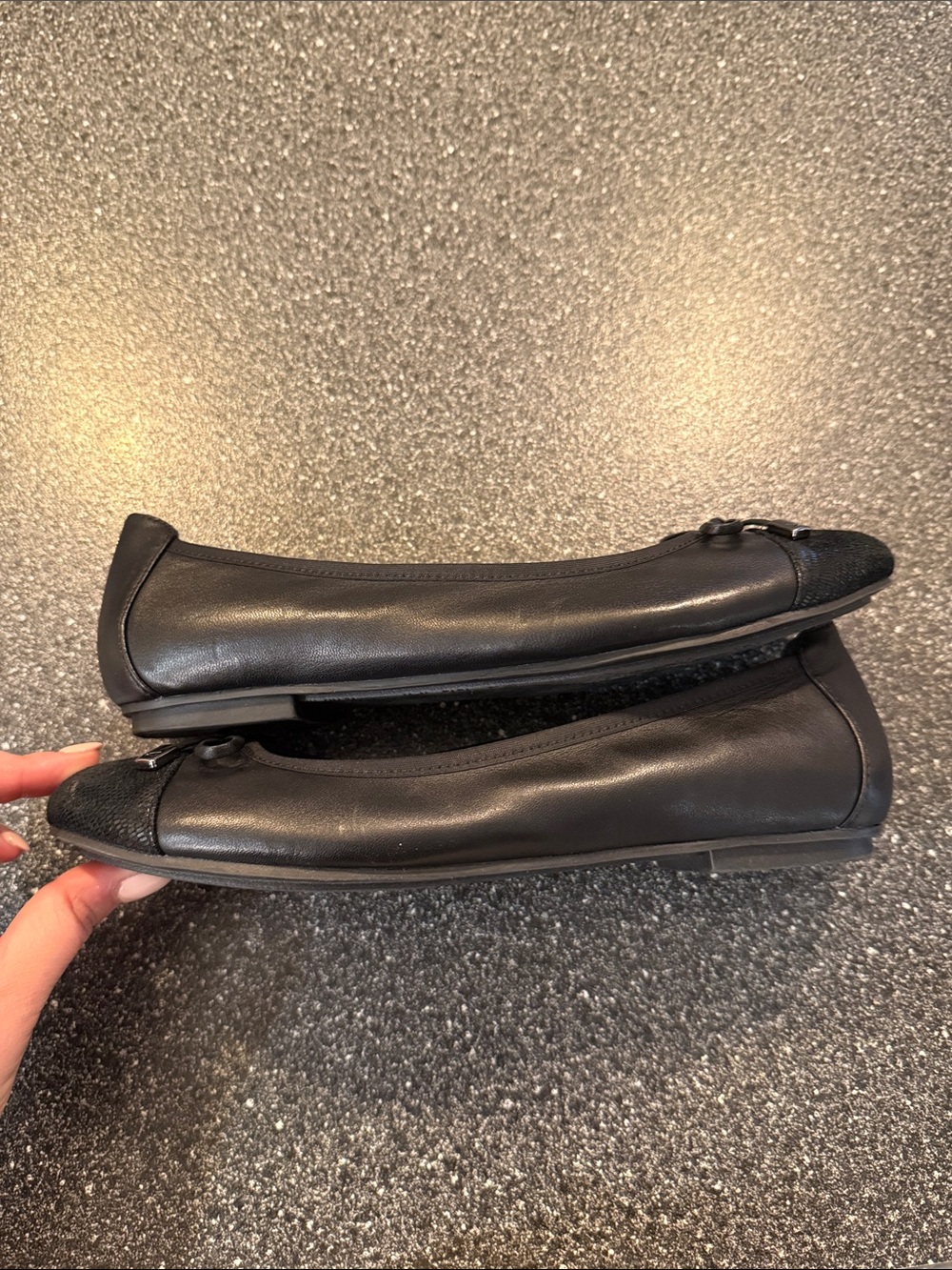 Vionic Black Women's Minna Ballet Flats with Bow Accent - size 8 - Picture 4 of 7